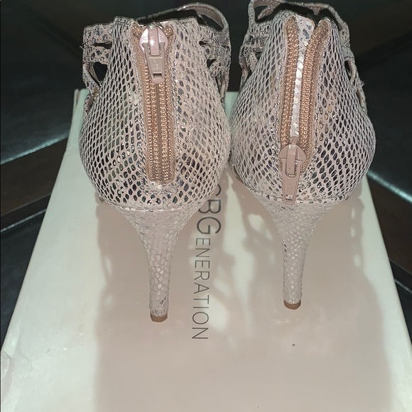 Bcbg heel - Picture 3 of 4